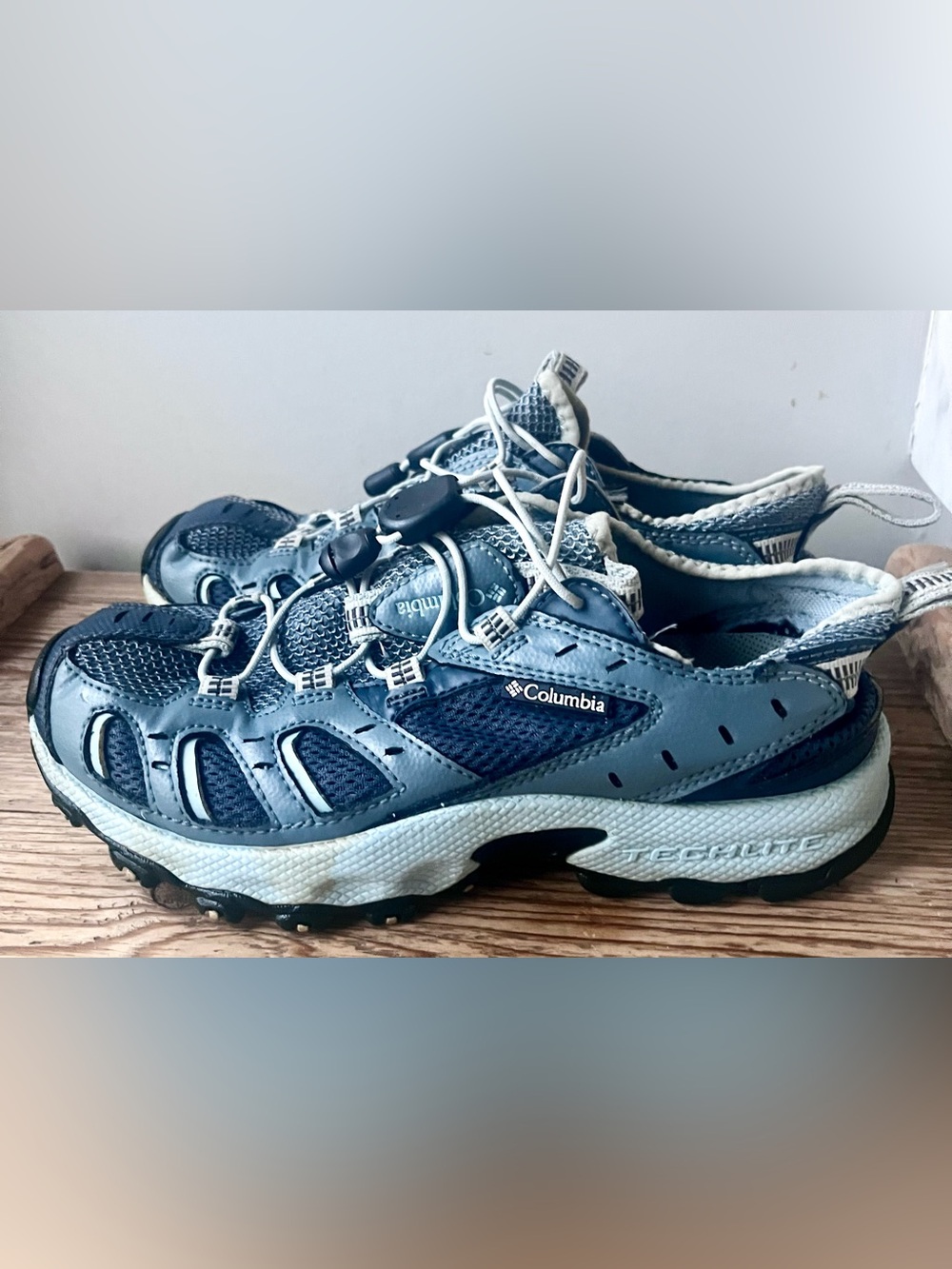 Columbia OUTPOST Hybrid Navy & Light Blue Trail Sandal Water Shoes 5.5